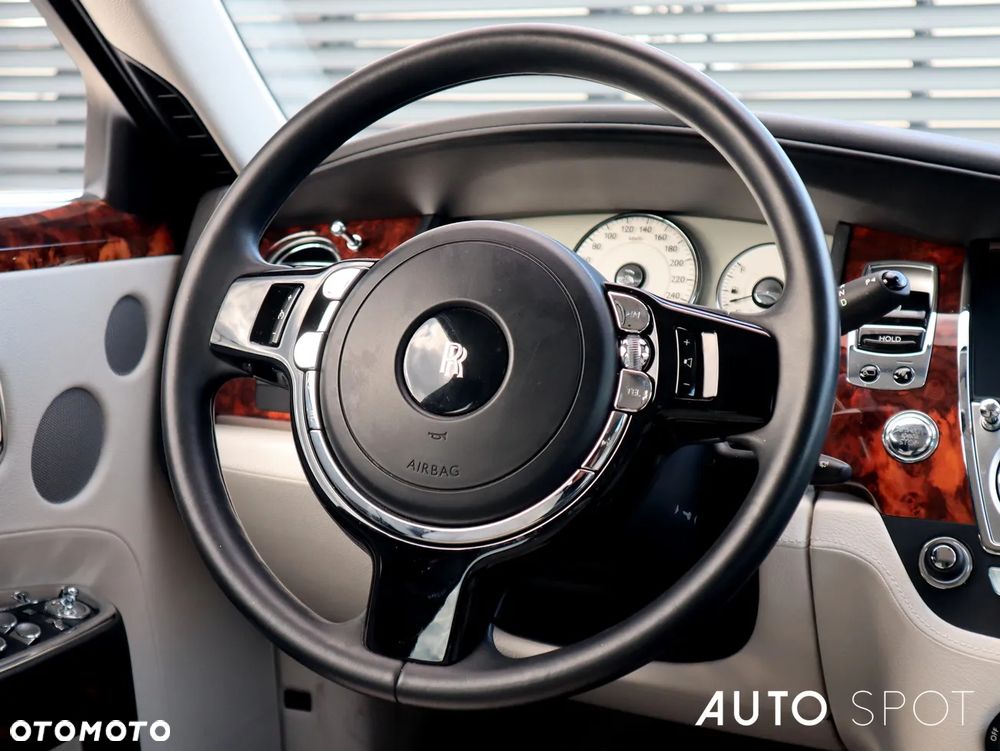 Rolls-Royce Ghost Standard - 21