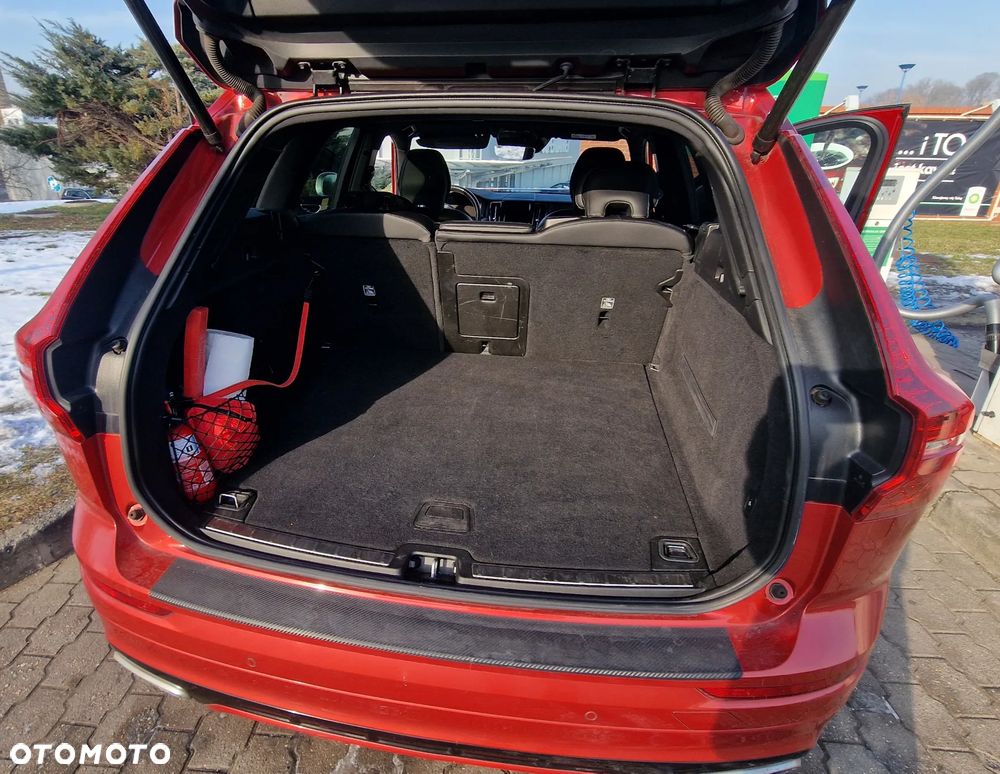 Volvo XC 60 T6 AWD R-Design - 9