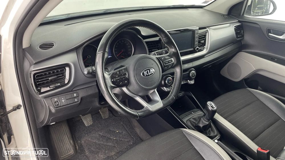 Kia Stonic 1.6 CRDi EX - 15