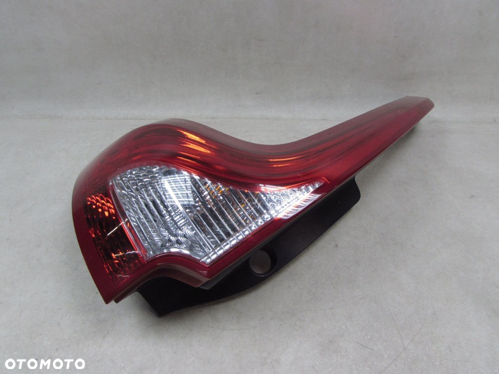 VOLVO XC60 08-17 LAMPA TYL LEWA 89504240 - 3