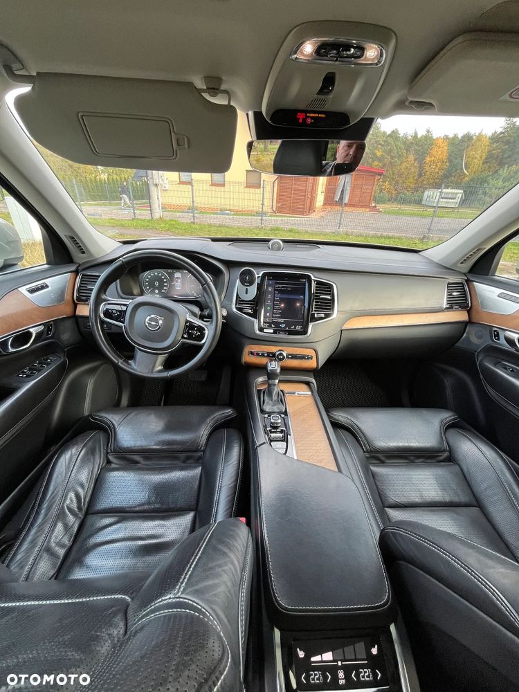 Volvo XC 90 - 20