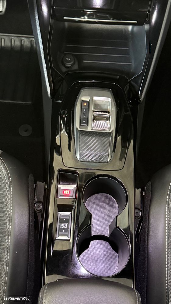 Peugeot 2008 1.2 Hybrid Allure e-DCS6 - 28