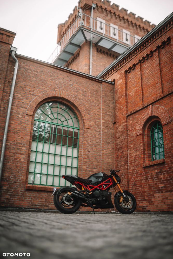 Ducati Monster - 8