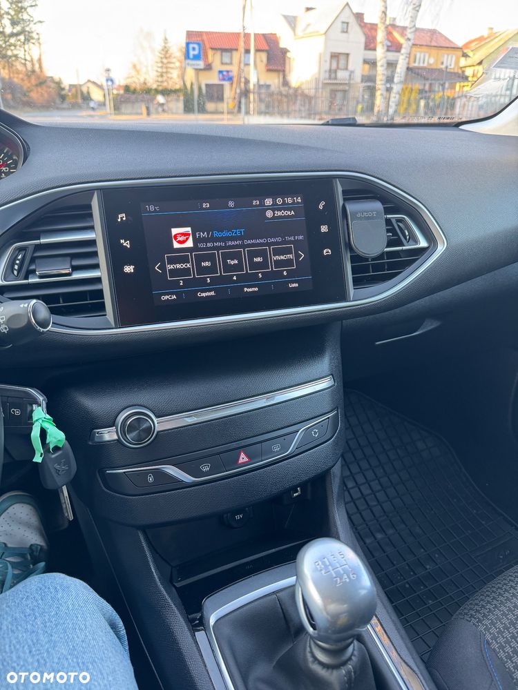 Peugeot 308 1.5 BlueHDi Business Line S&S - 27