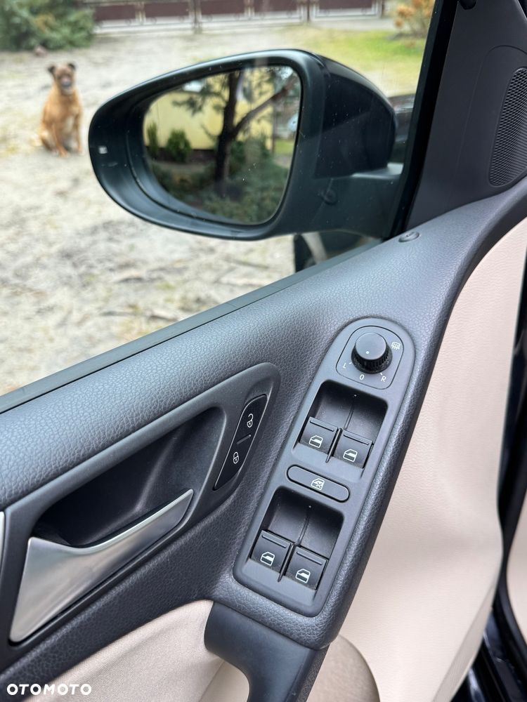 Volkswagen Golf 1.4 TSI Highline DSG - 16