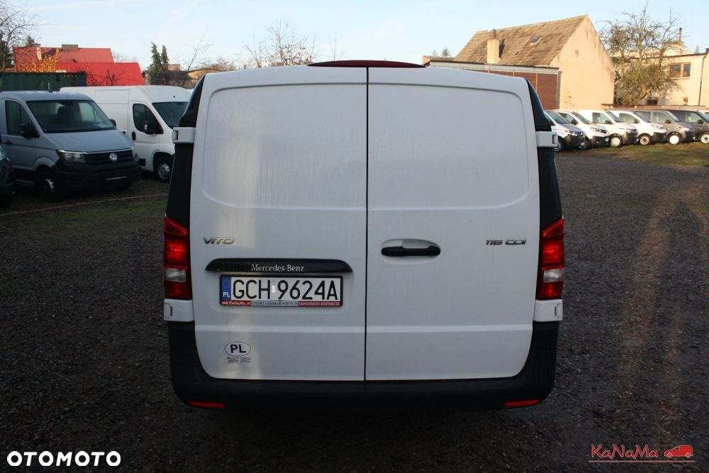 Mercedes-Benz VITO - 13