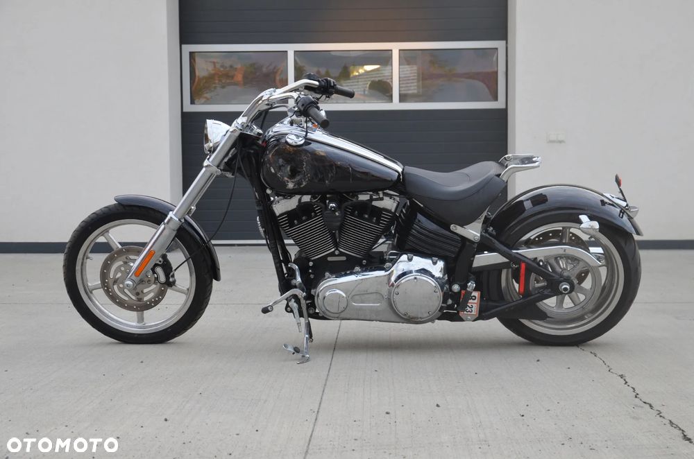Harley-Davidson Softail Breakout - 1
