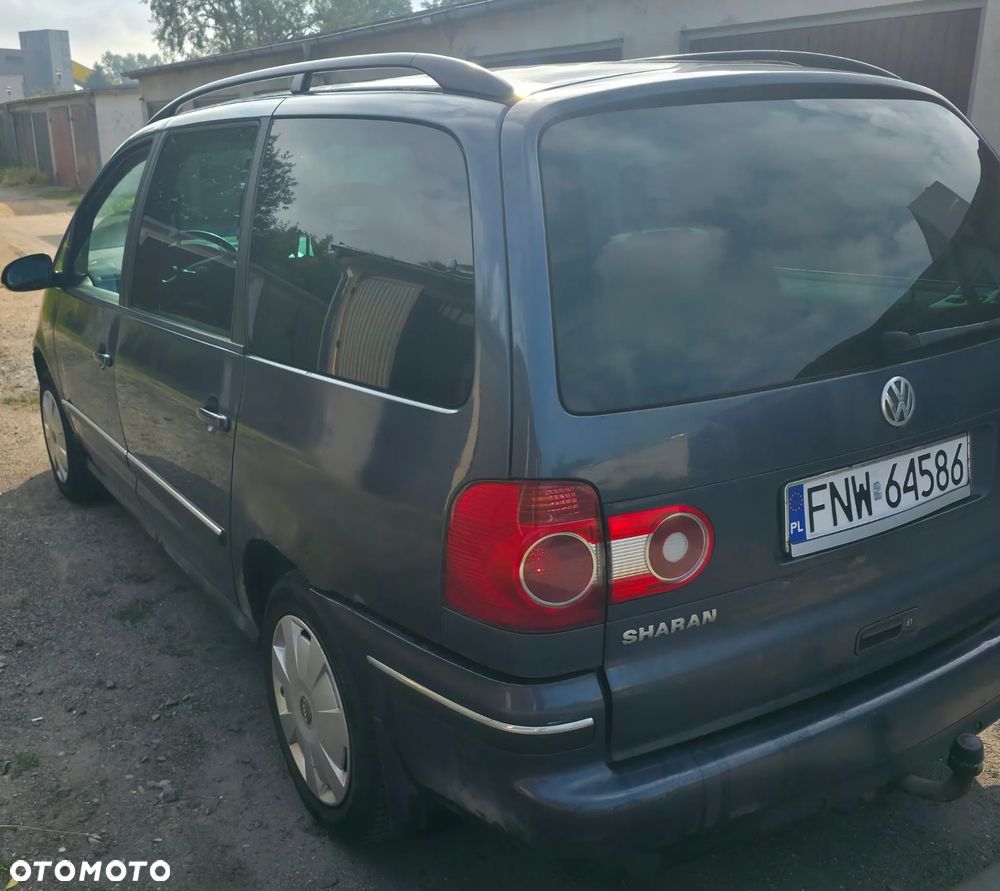 Volkswagen Sharan 1.9 TDI Highline 4Mot - 6