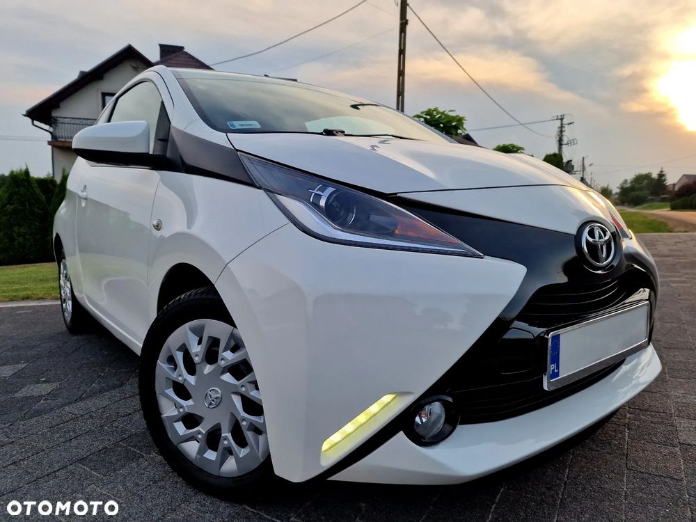 Toyota Aygo x-play - 28