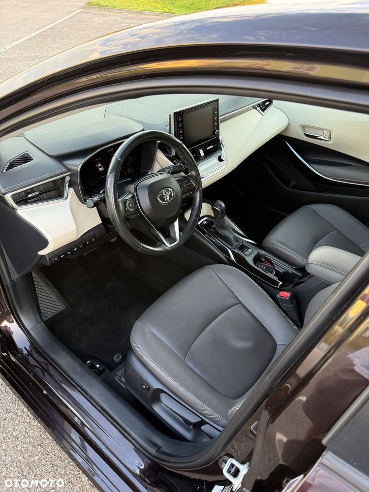 Toyota Corolla 1.8 Hybrid Executive - 21
