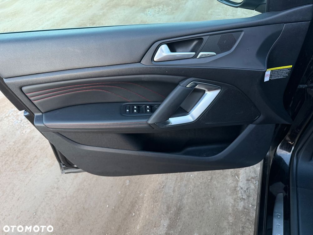 Peugeot 308 PureTech 130 GPF EAT8 Stop & Start GT Pack - 33