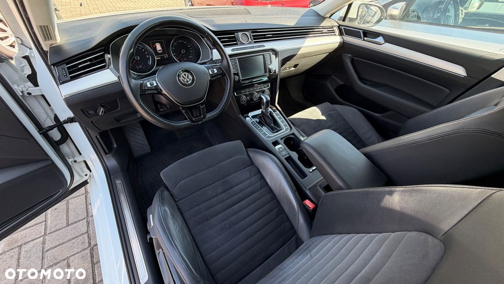 Volkswagen Passat - 6