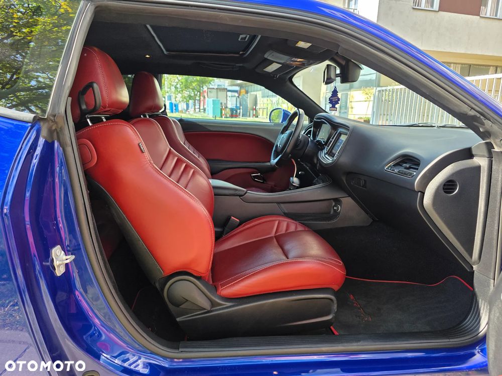 Dodge Challenger 6.2 Hellcat - 30