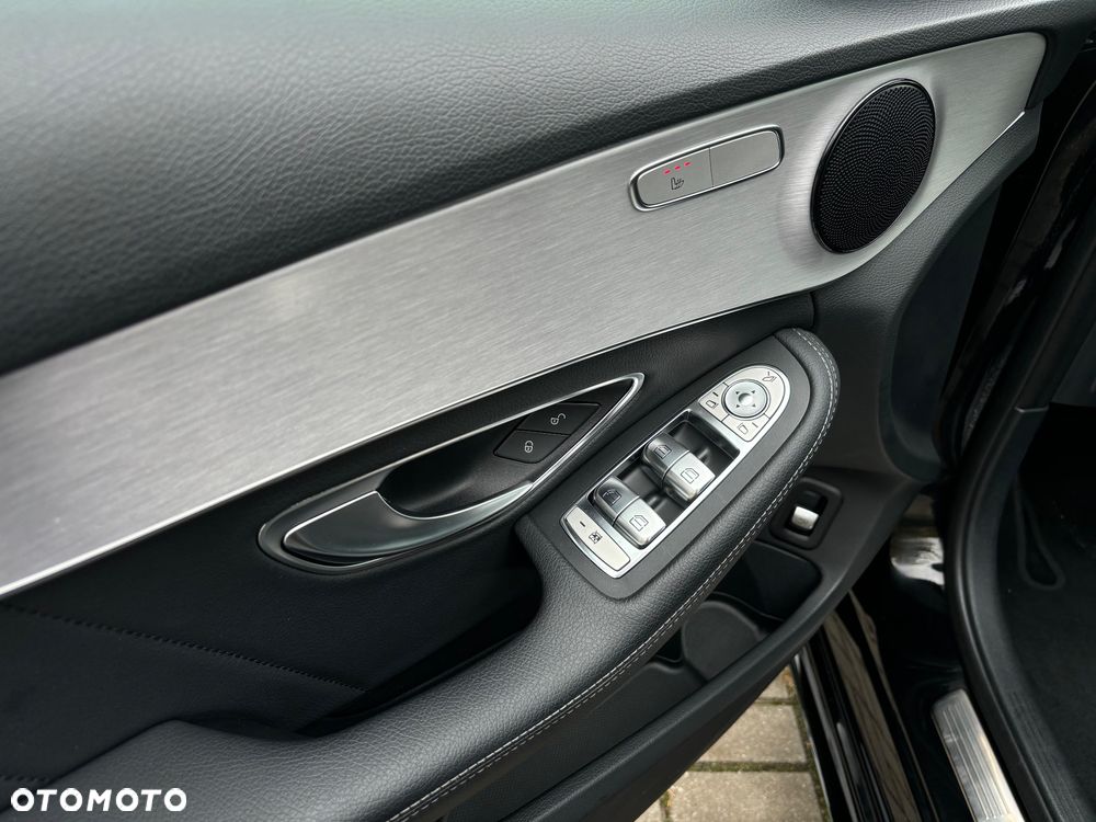 Mercedes-Benz Klasa C 220 d T 9G-TRONIC AMG Line - 16