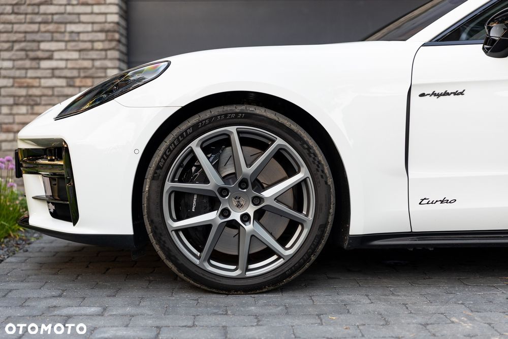 Porsche Panamera Turbo E-Hybrid PHEV - 18