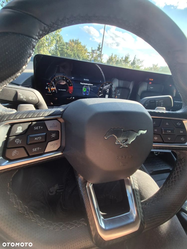 Ford Mustang - 18