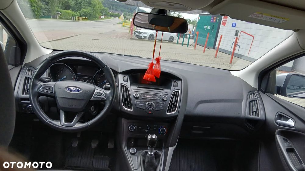 Ford Focus - 11