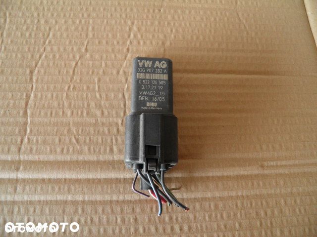 PRZEKAŹNIK ŚWIEC VW AUDI SEAT SKODA 03G907282A - 1