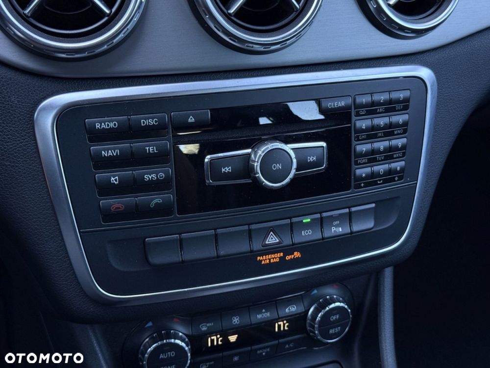 Mercedes-Benz GLA 200 AMG Line - 25