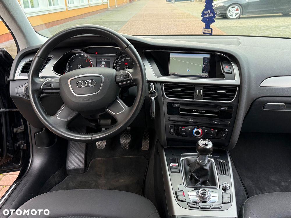 Audi A4 Avant 2.0 TDI DPF Attraction - 24