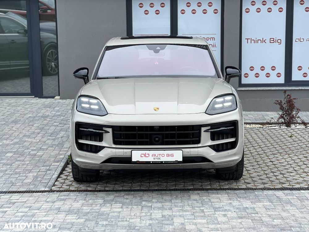 Porsche Cayenne - 2