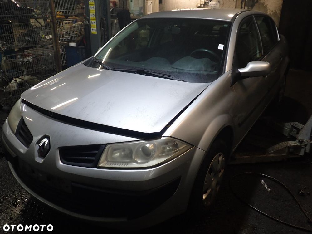 CZĘŚCI - Renault Megane II 1,6 16V 112KM K4M812 SEDAN LIFT 5b JH3143 lakier TED69 2008r. INDEX - 9886 - 2