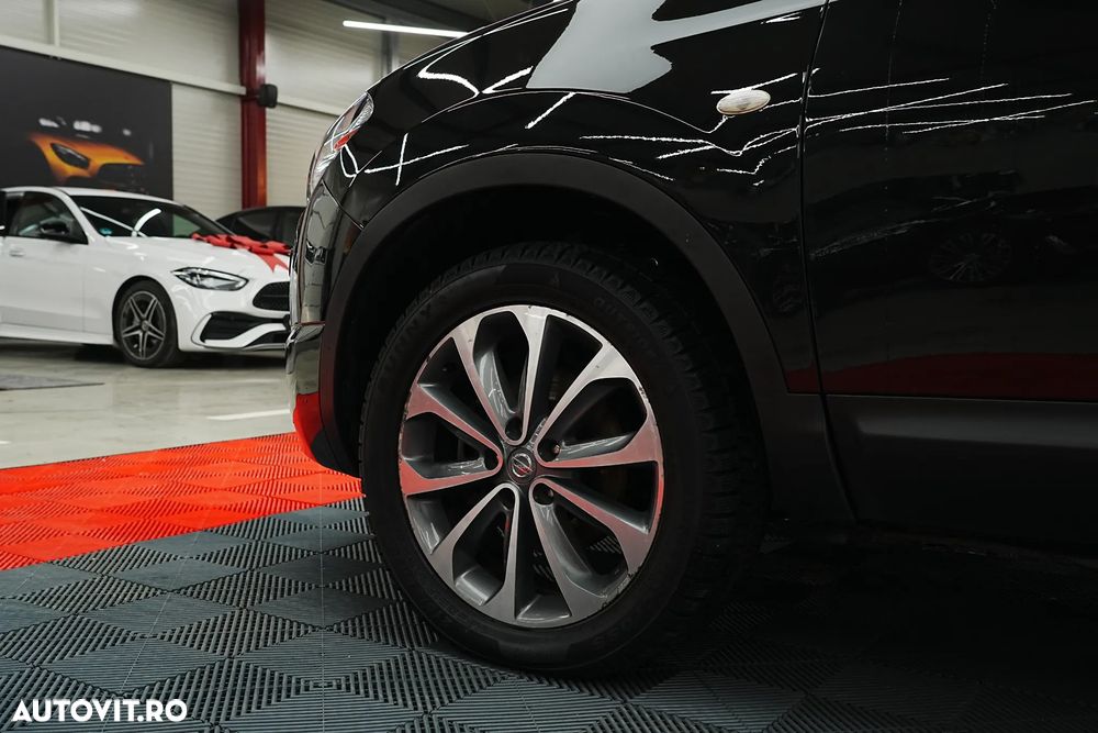 Nissan Qashqai 2.0 DCI DPF 4X4 Acenta SP - 13