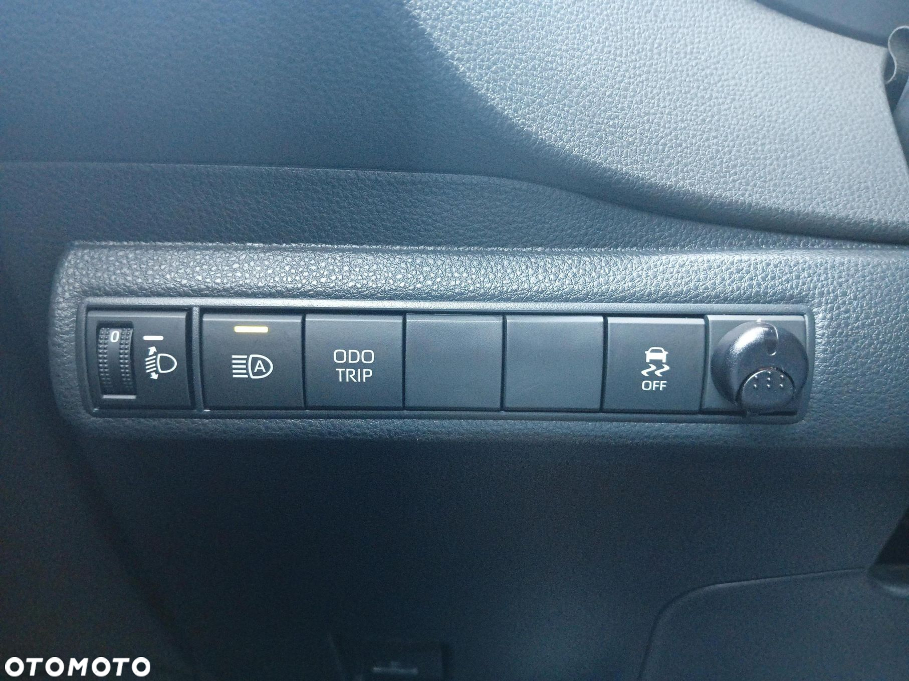 Toyota Corolla - 14
