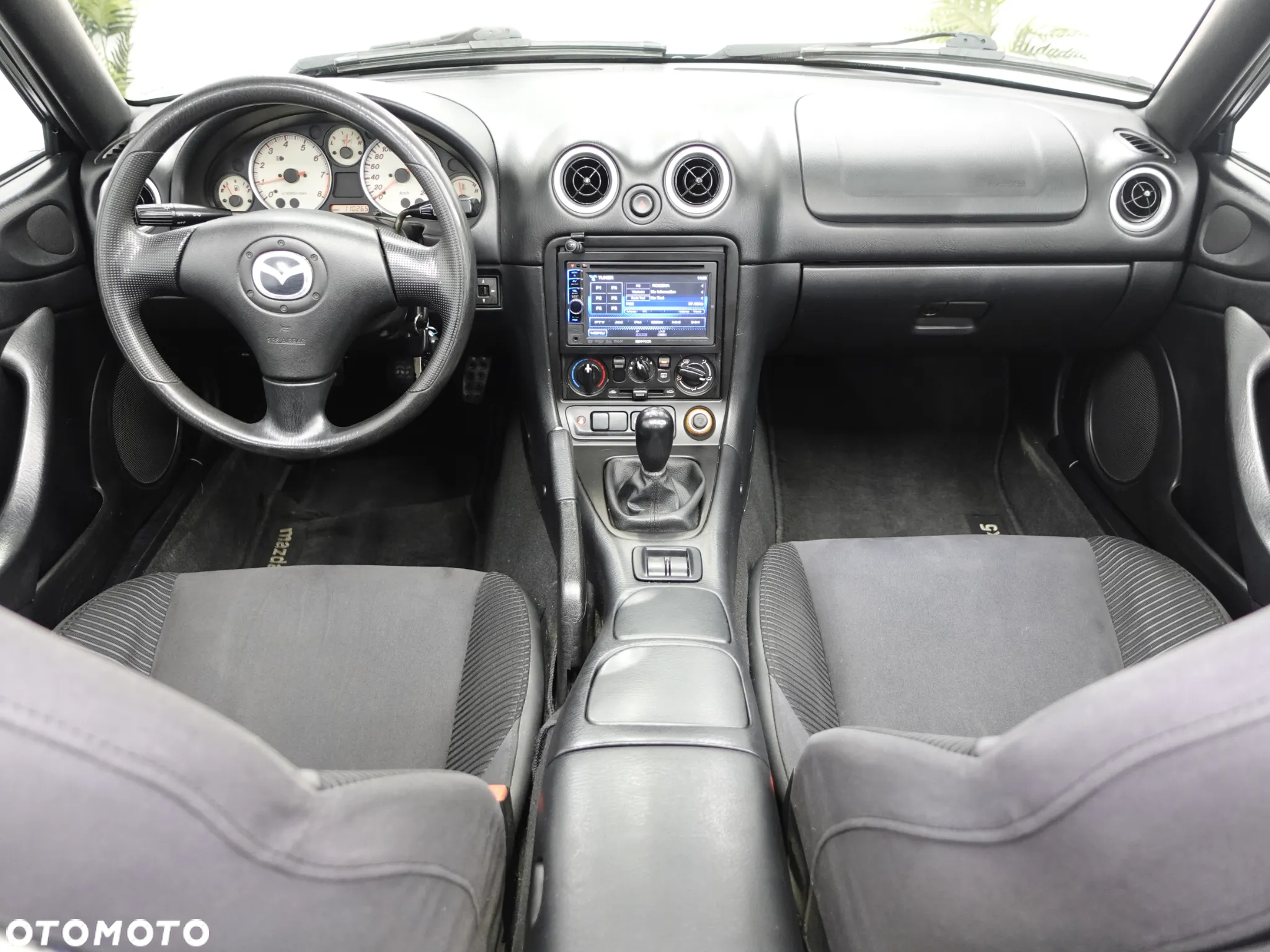 Mazda MX-5 1.6i 16V - 29