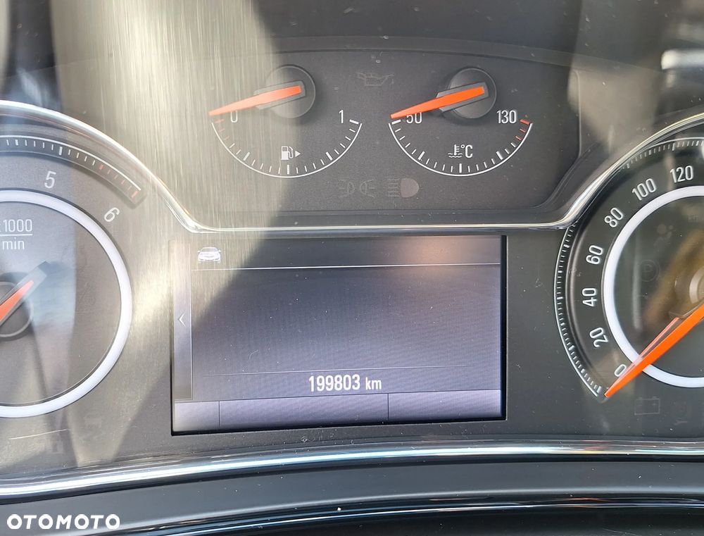 Opel Insignia 2.0 CDTI Edition - 10