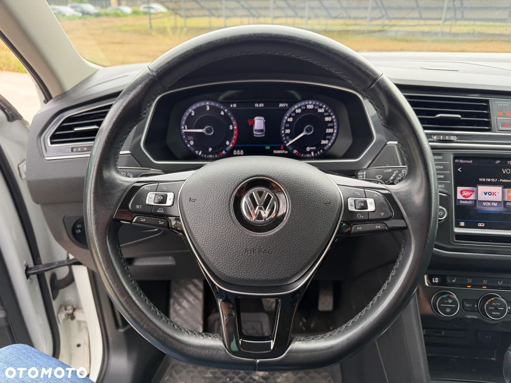 Volkswagen Tiguan 2.0 TDI SCR 4MotION DSG R-Line - 14