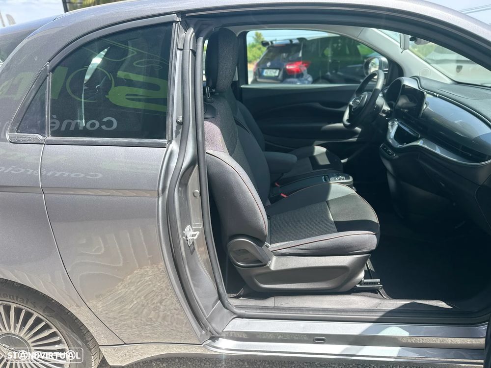 Fiat 500e 3 + 1 42 kWh - 8