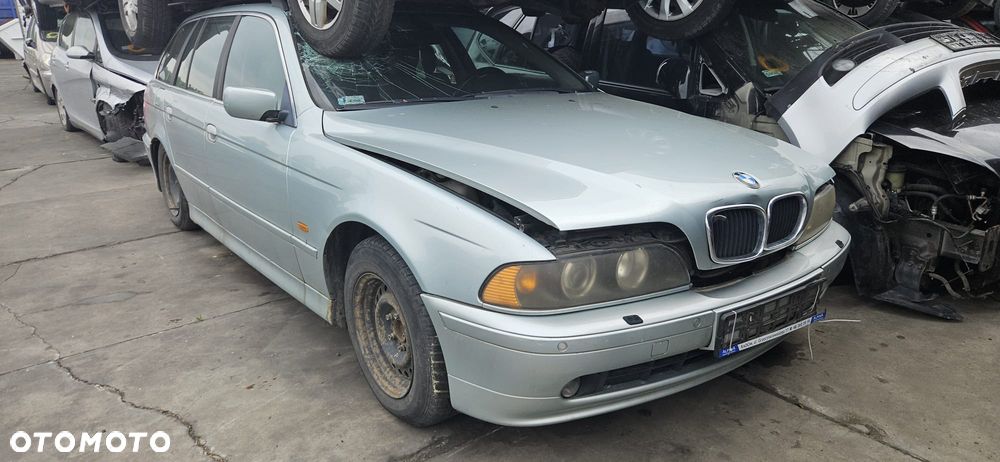 BMW E39 LIFT 525IA M54B25 00 - 03 - CZYTNIK PLYT RADIA CD - 6