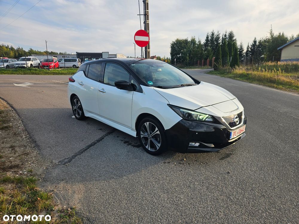 Nissan Leaf - 2