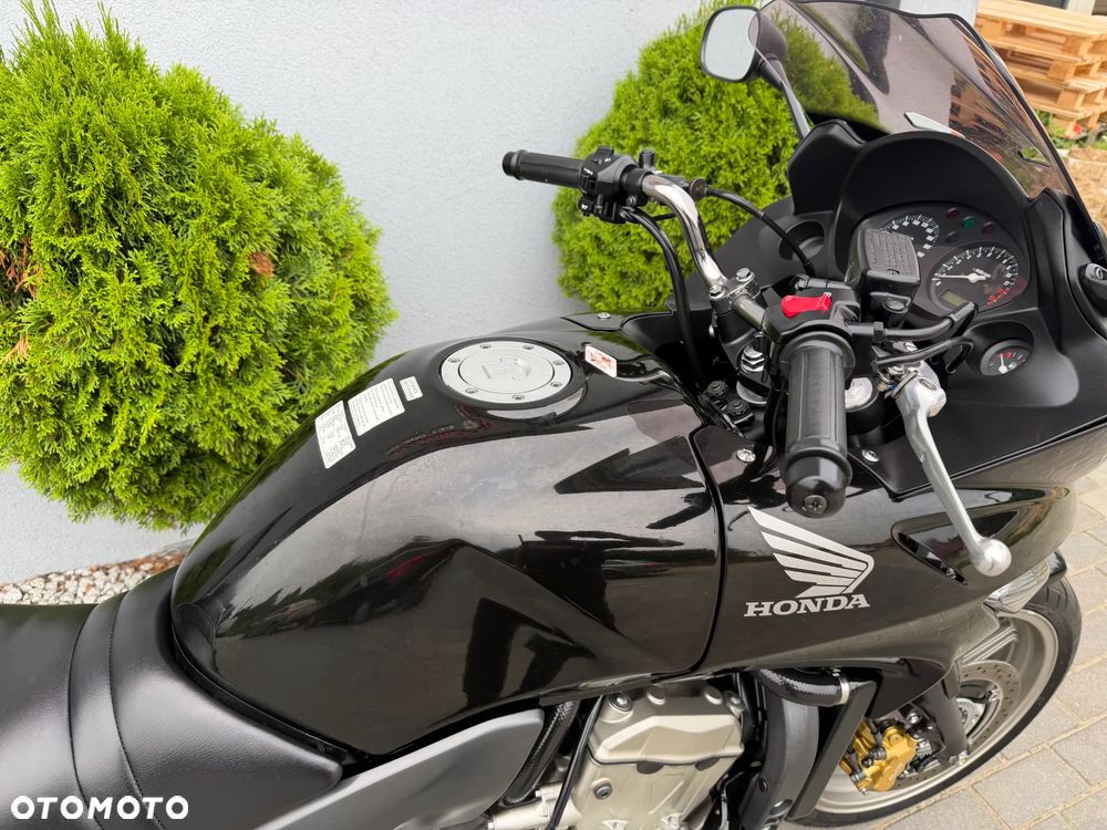 Honda CBF - 22