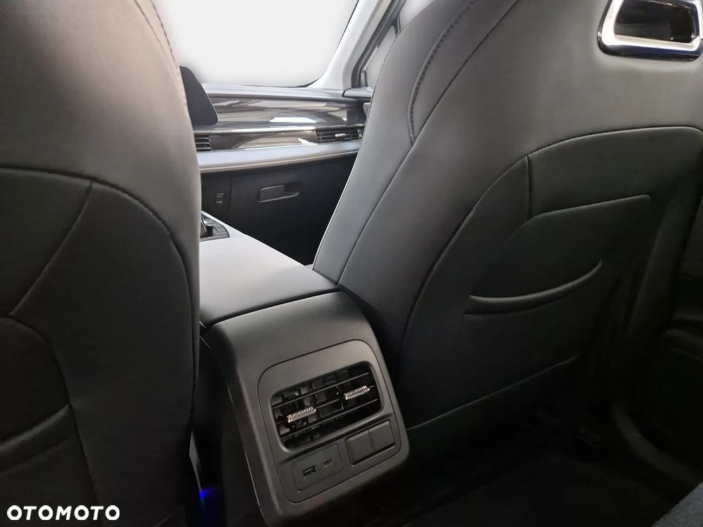 Omoda 5 1.5 T-GDI Hybrid Comfort DHT - 18