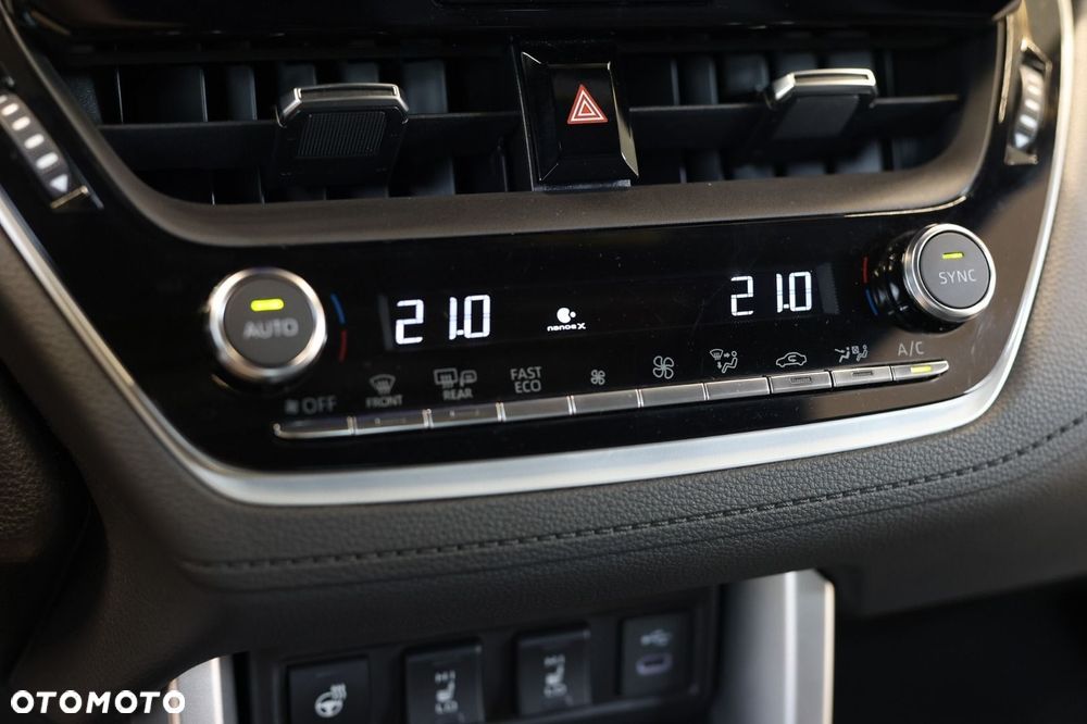 Toyota Corolla Cross - 21