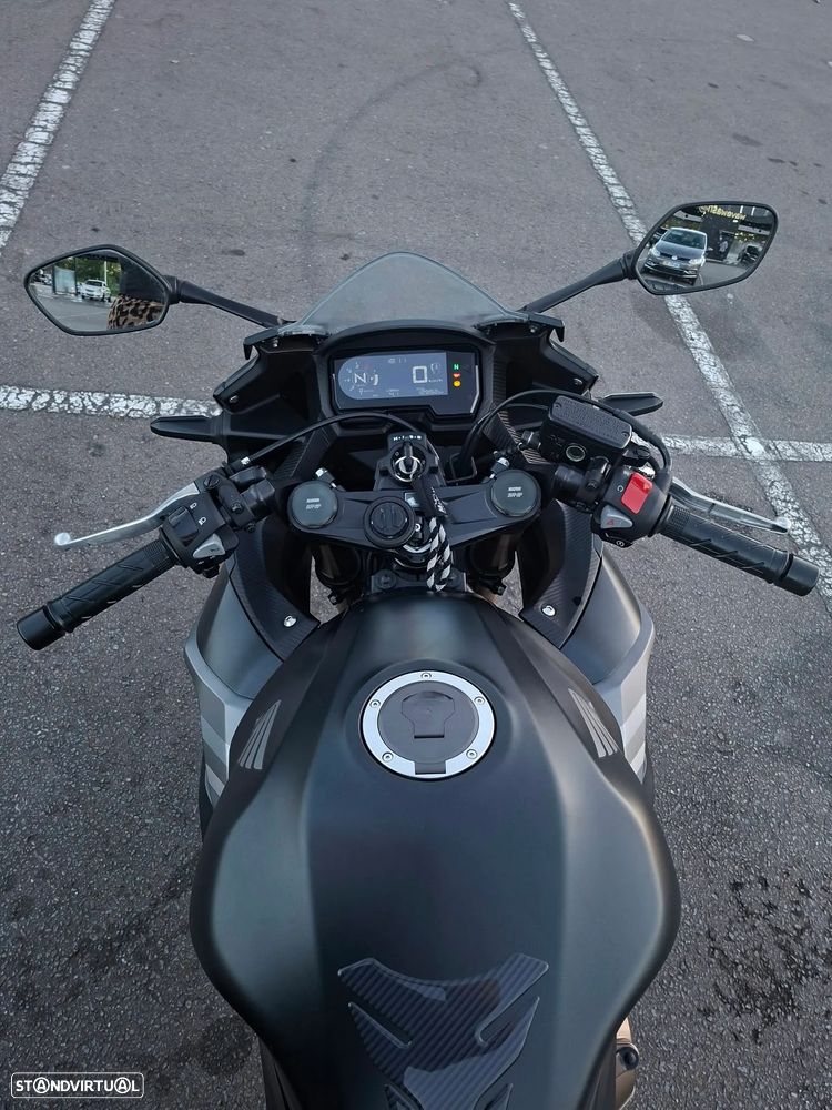 Honda CBR - 7
