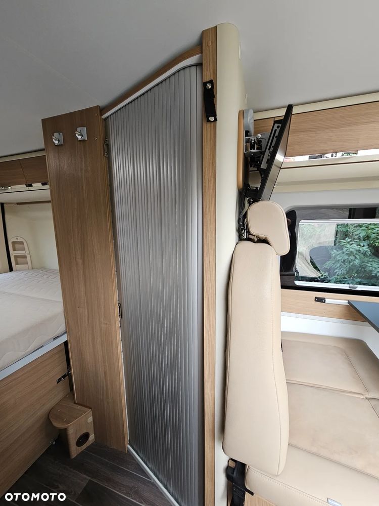 Adria TWIN 600 LUX Zimowy Hak MAX doposażony - 19