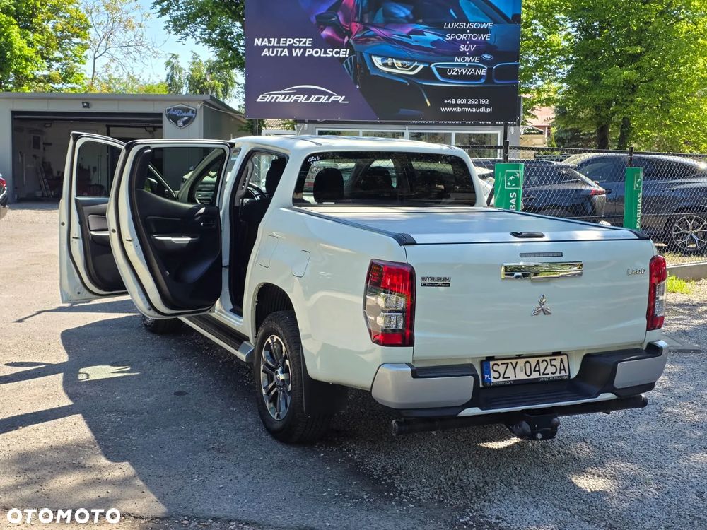 Mitsubishi L200 2.2 d DC Intense - 9