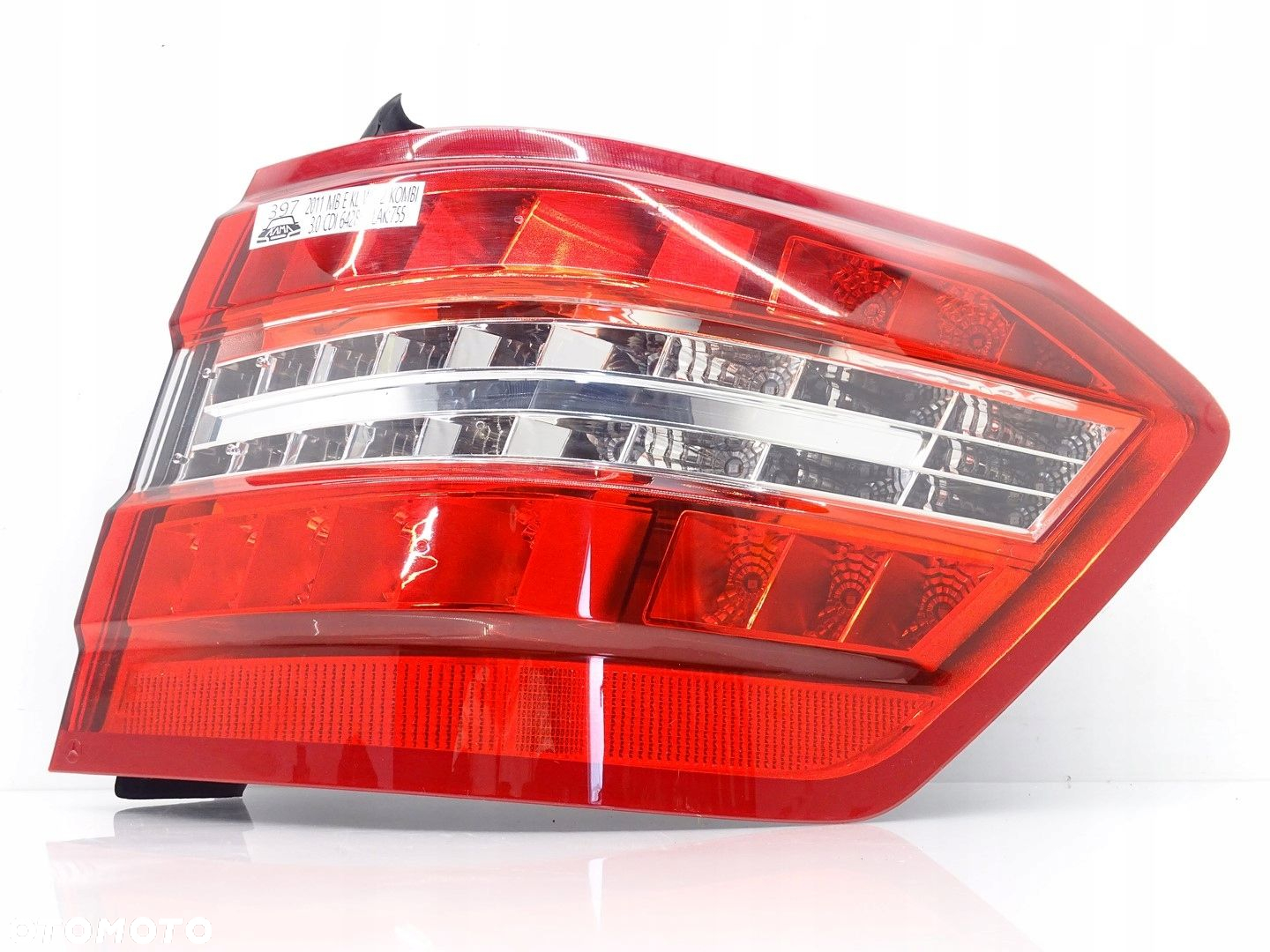 LAMPA LED PRAWY TYŁ PRAWA TYLNA MERCEDES E-KLASA W212 KOMBI 2128204064 - 3