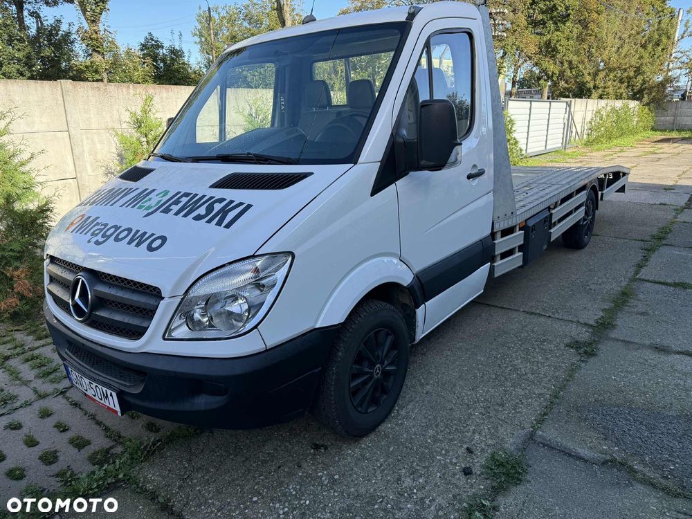 Mercedes-Benz Sprinter - 12