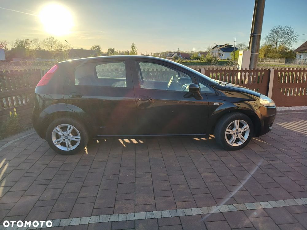 Fiat Grande Punto 1.2 8V Dynamic - 2