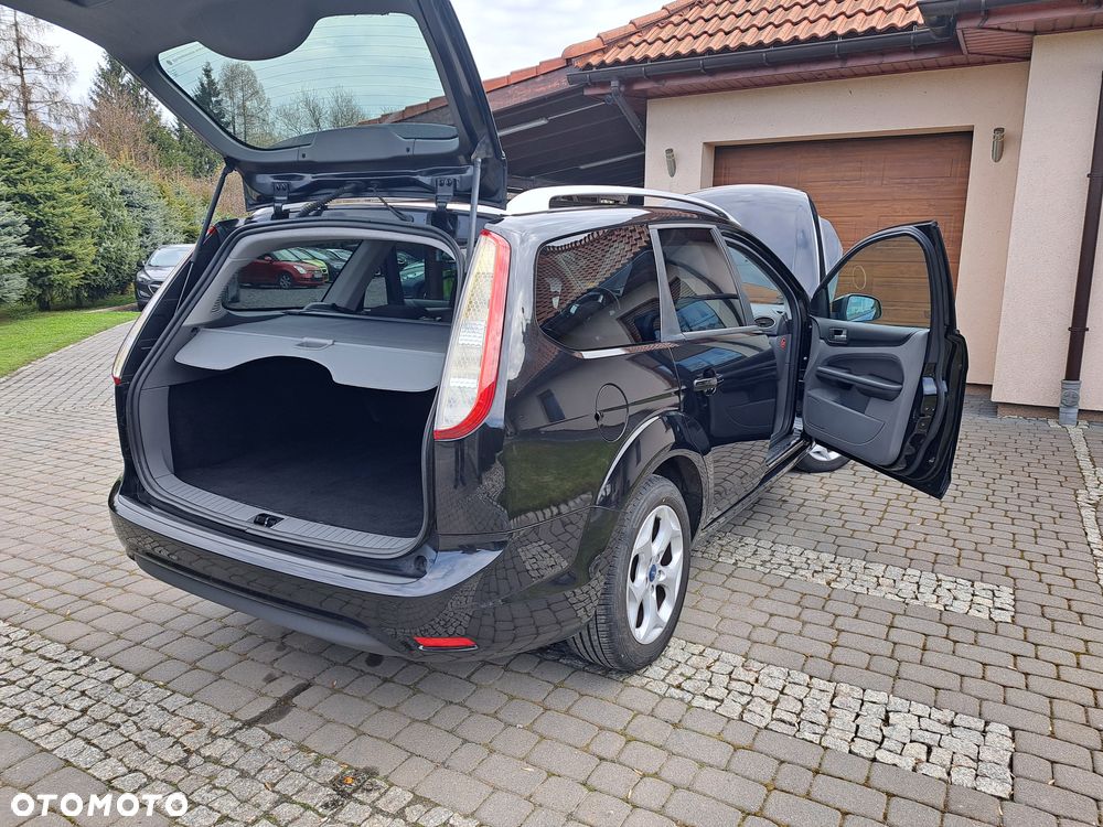 Ford Focus 1.6 16V Ambiente - 40