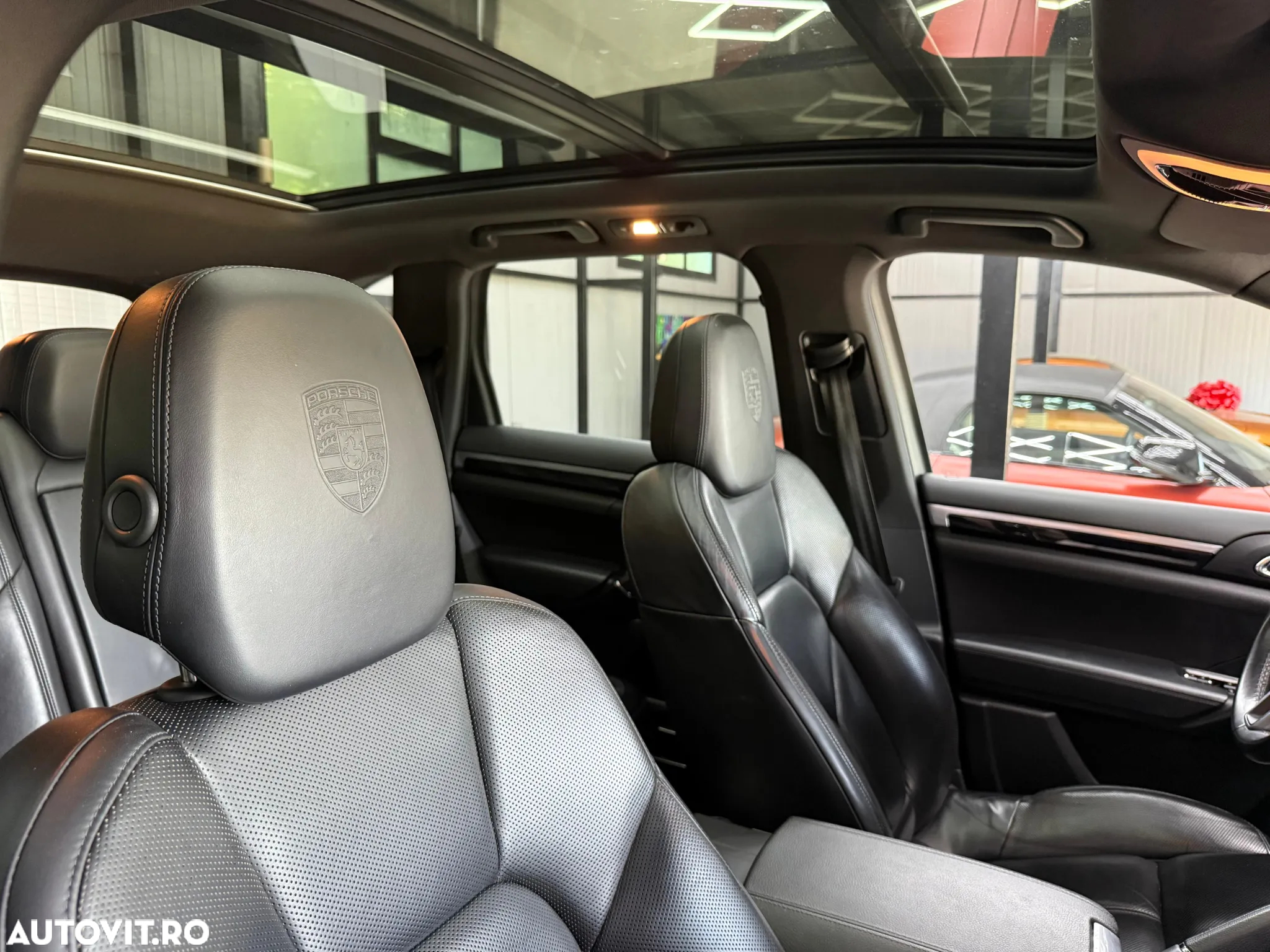 Porsche Cayenne 3.0 L - 36