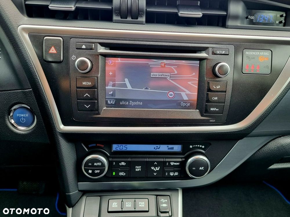 Toyota Auris Hybrid 135 Comfort - 19