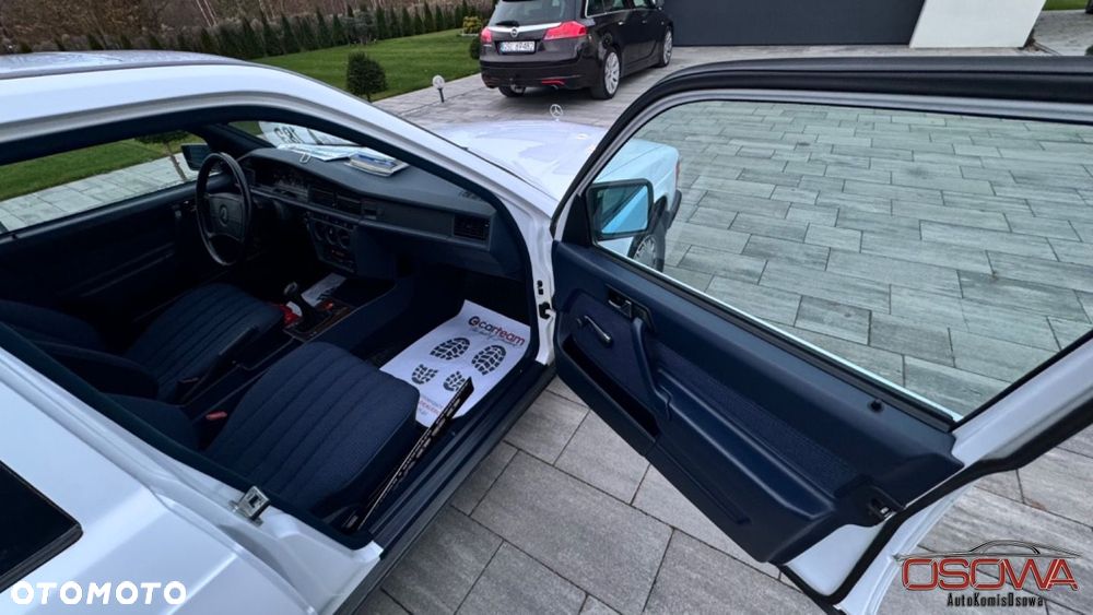 Mercedes-Benz W201 (190) - 36