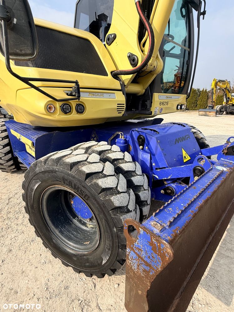 Mecalac Koparka 14 ton MECALAC 15 MWR koparko-ładowarka 3 łyżki widły 1 wł Centr.smarowanie Opony na BLIŹNIAKU 80%Camso ładowarka 714 12MTX 4x4 skrętne KLIMA kabina Premium silnik 146KM volvo EW140B DEUTZ szybka 35km/h - 9