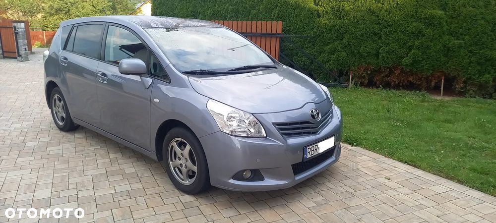 Toyota Verso 2.0 D-4D - 6