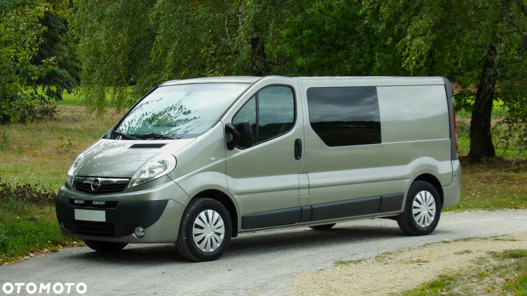 Opel VIVARO 2.5 150KM * LONG * KLIMA * BRYGADÓWKA * WZOROWY STAN ! - 2